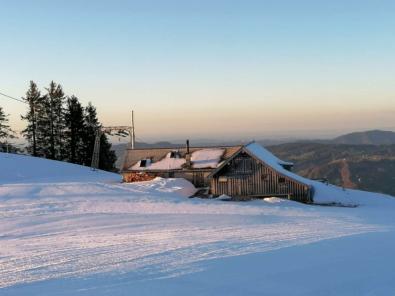 SKIHÜTTE BÜCHEL
